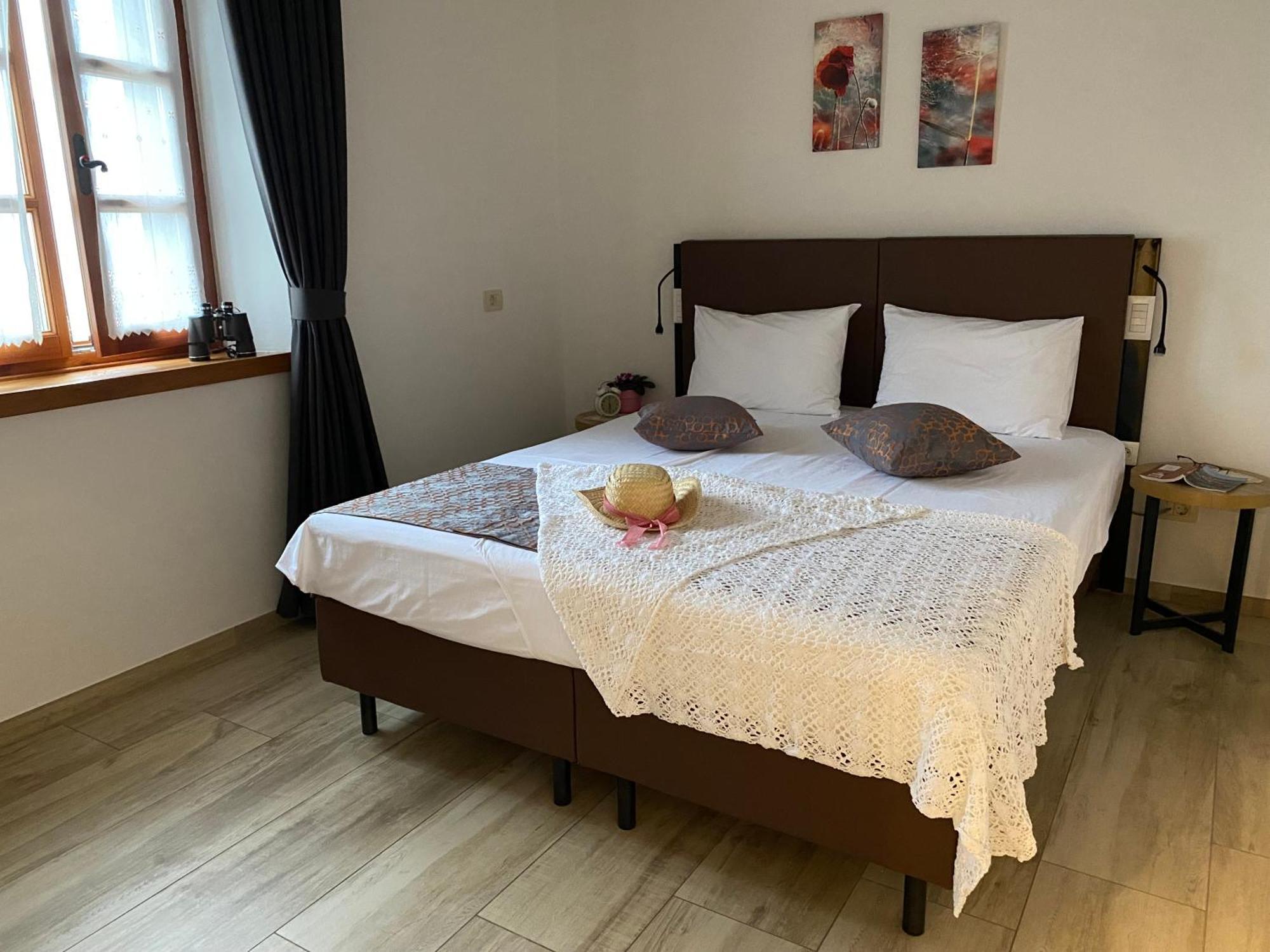 Apartmaji In Sobe Odlicna Hisa Štanjel 外观 照片